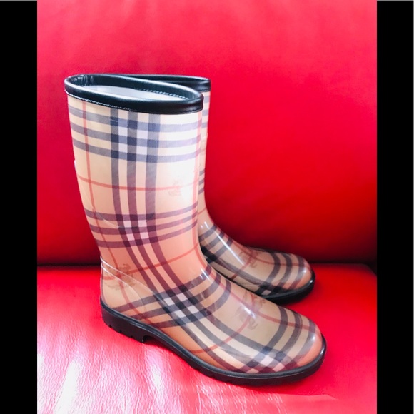 Burberry rubber rain boots - Size 39 / US 9 - Picture 1 of 6